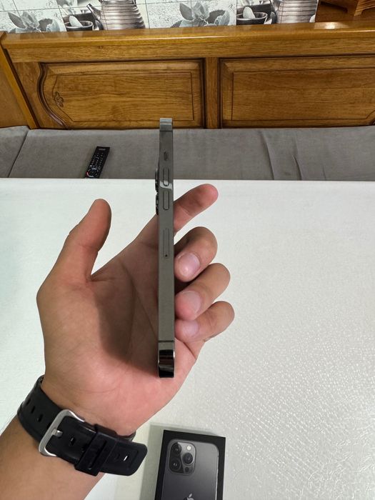 Продам Phone 13 pro