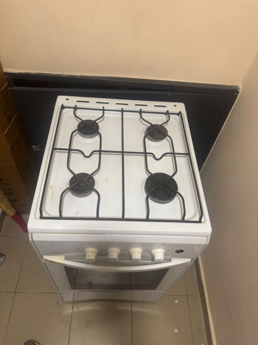 Продам Газовую плиту