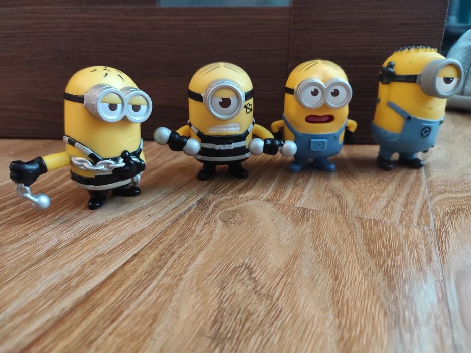 Jucarie Minioni  8cm