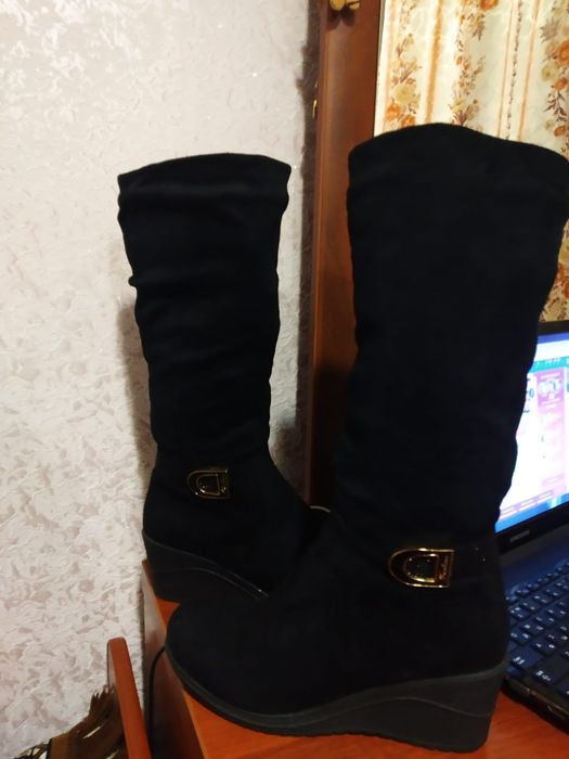 Продам сапоги женские