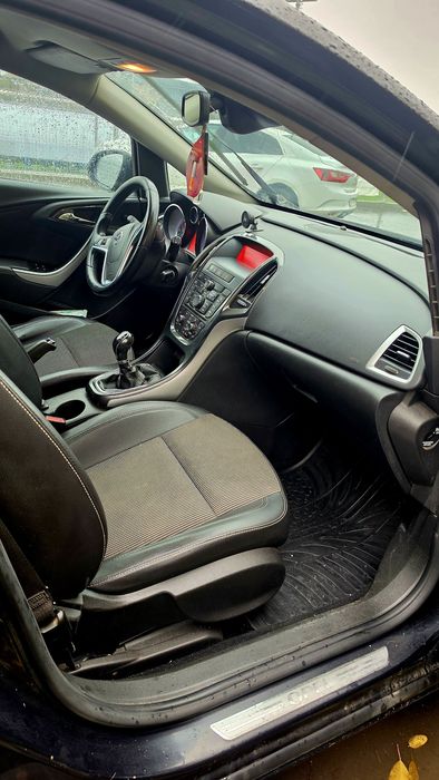 Opel Astra J - 2013 - 1.7 diesel 130 CP