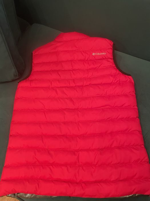 Жилет Columbia красный