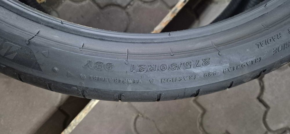 275/30/21 Bridgestone