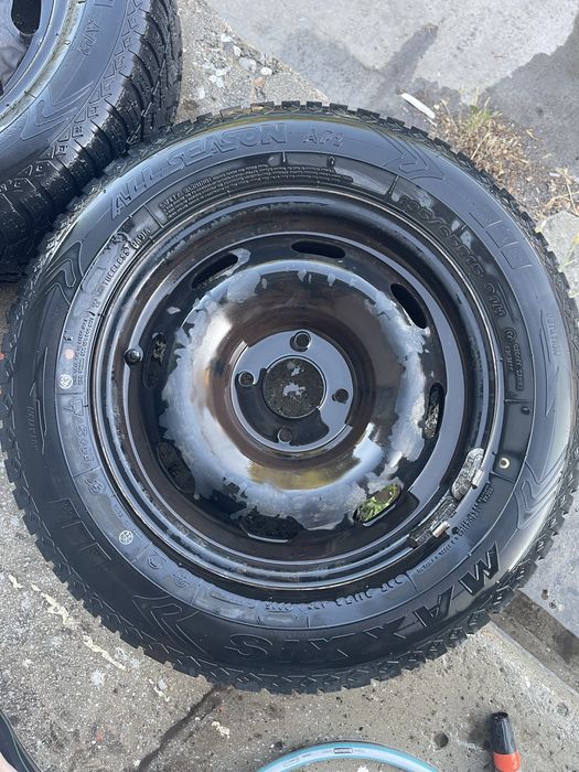 Комплект гуми Maxxis джанти тасове и болтове 195/65R15 4х108 65.1мм