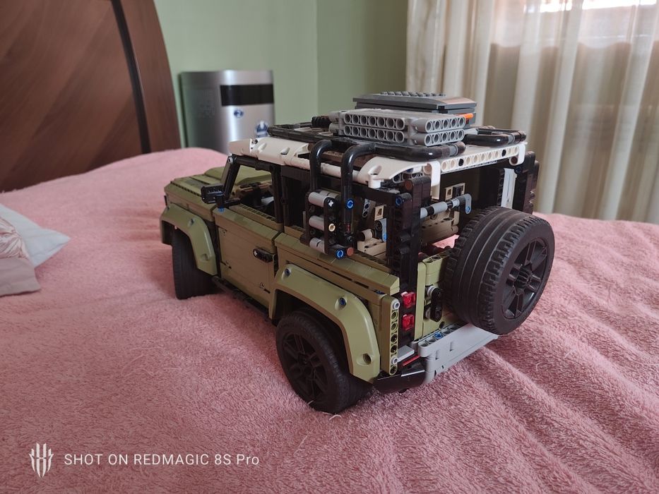 Продам Lego land Rover Defender