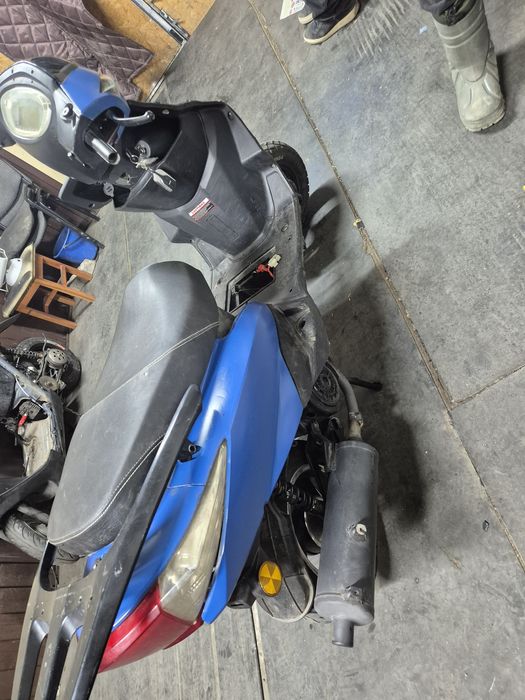 Скутер синий 150