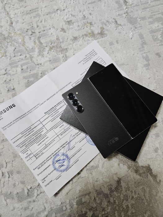 Продам Samsung Z Fold 6 256 gb carbon