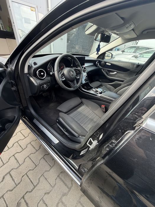Mercedes benz c class 2019