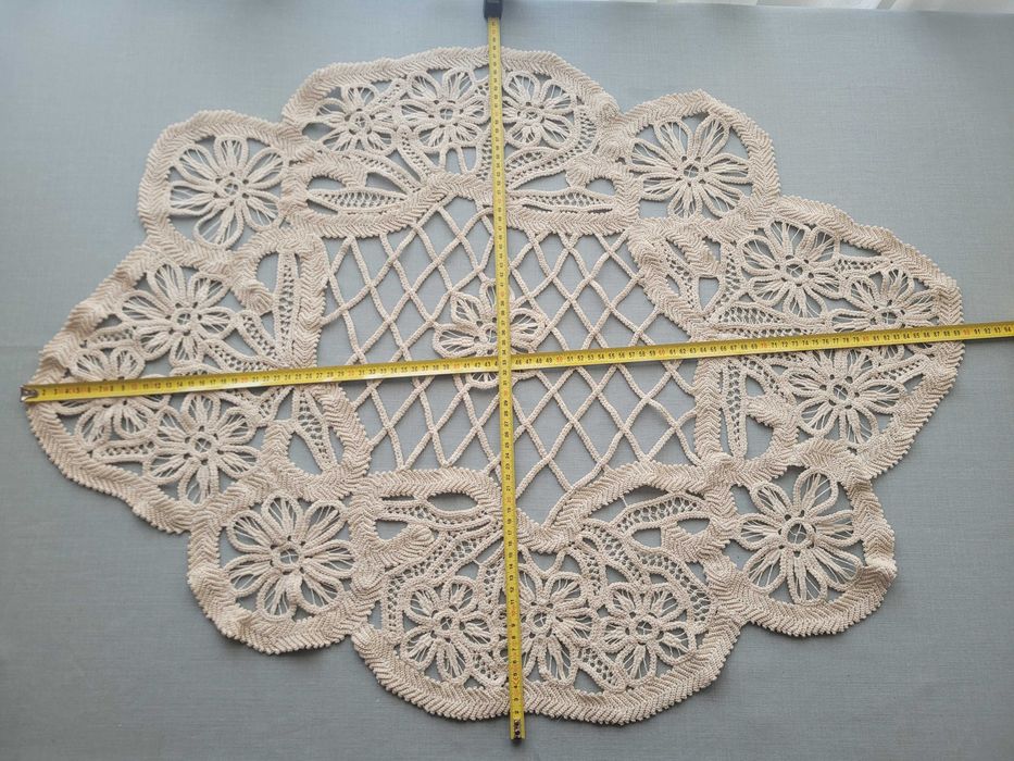Mileu Macrame Alb - Lucrat de mana - Model oval 1