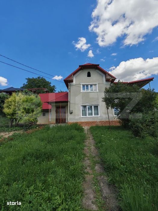 Casa de vazare, 175 mp, teren 6200 mp, exclusiviate, zona Centrala Tur