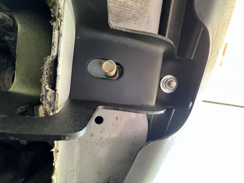 Пороги Geely Okavango