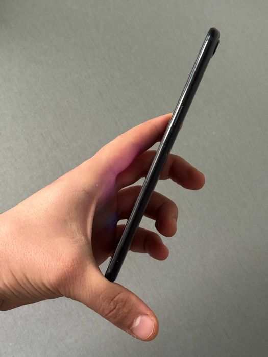 OnePlus 5 - /128 GB -8 GB RAM , android 9
