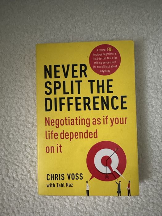 Книга Never Split the Difference