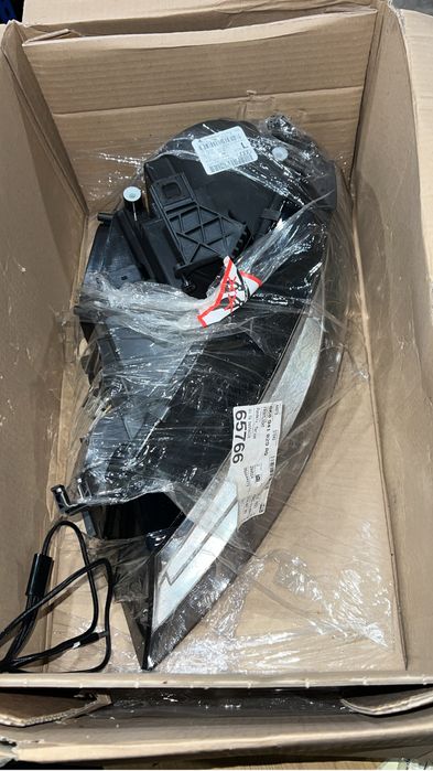 Far Dreapta Original nou Audi A4 B8, ptet 2000 lei