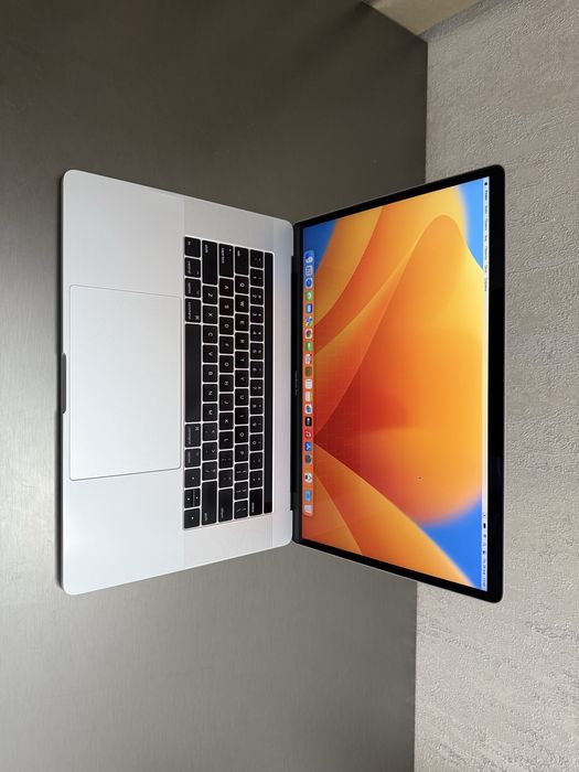 MacBook Pro 15. Core i7/ 16GB/ 512GB SSD/ 4GB Видеокарта
