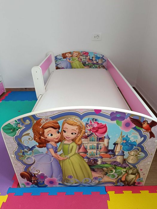Vând pat copii cu sertar si saltea Sofia si protectie anticadere