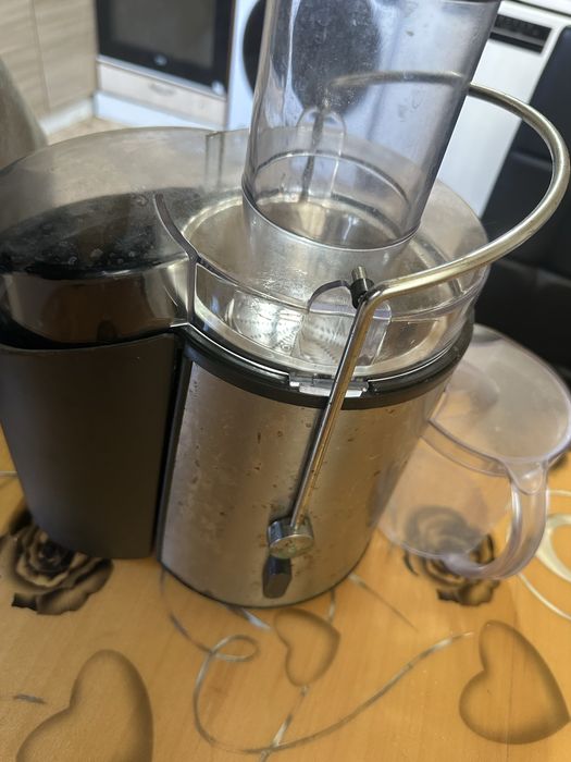 Сокоистисквачка.