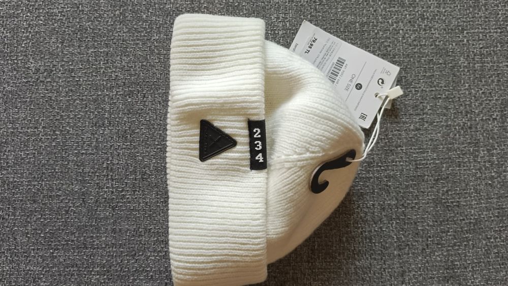 Шапочка для девочки