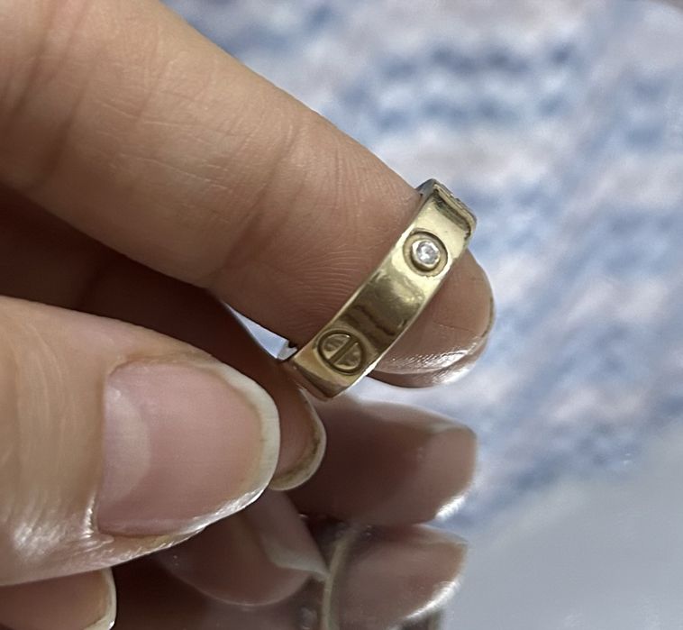 Продам золотое кольцо.