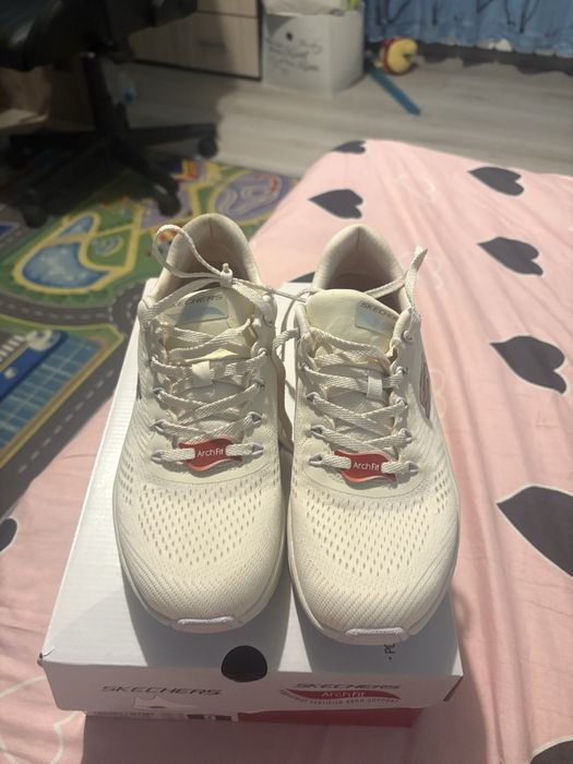 Sketchers Archfit white ортопедични 39 номер