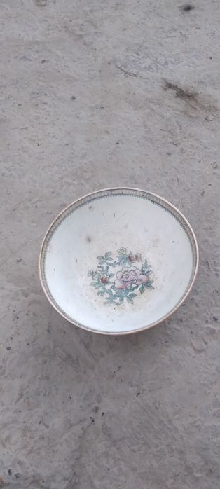 Sapol chinne sotilade. Tarixiy buyum 1 asrlik bo'lgan kosa xolade yaxs