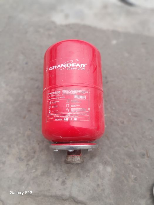 Suv nasos 5 litirlik suv bak