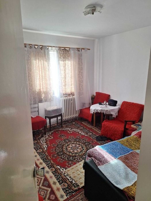 Apartament cu 3 camere la Târgu Secuiesc de vânzare