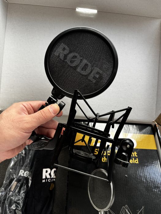 Rode NT1-A Complete Vocal Recording