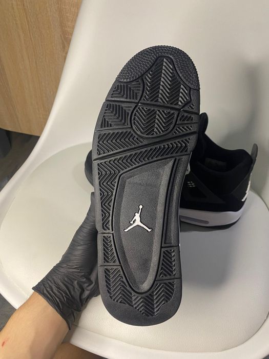 Jordan 4 White Thunder