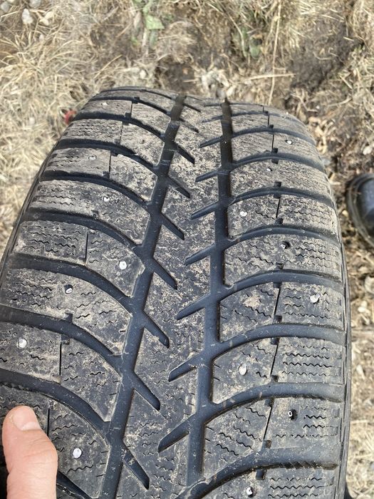комплект резины Bridgestone 235/60/16