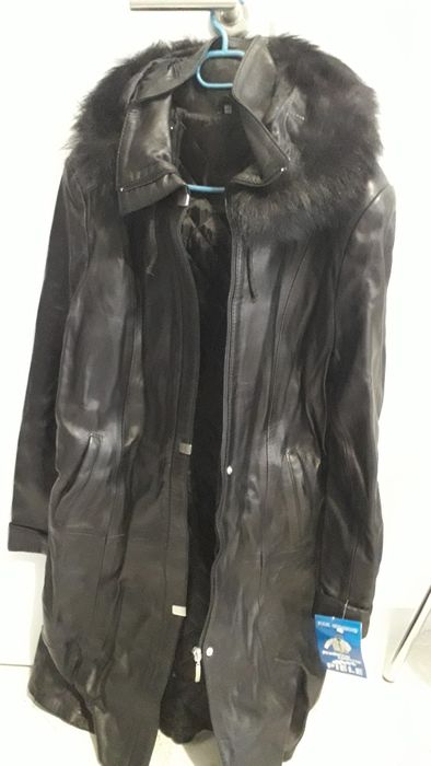 Vand haina piele dama