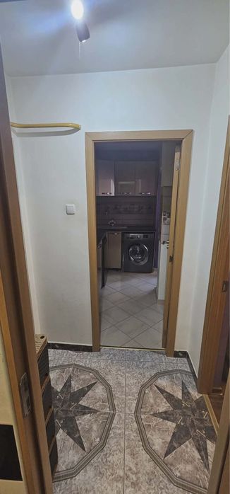 Inchiriez apartament