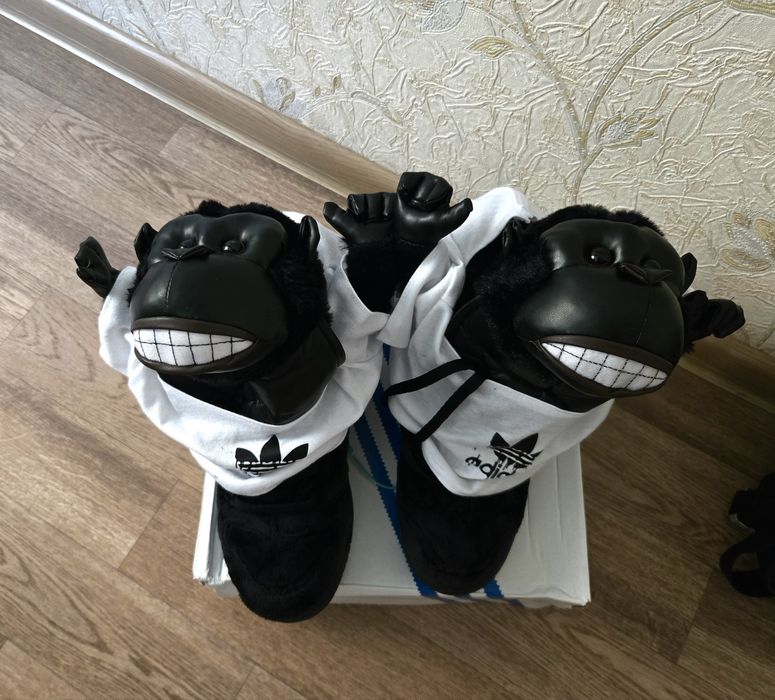 Adidas x Jeremy Scott gorilla адидас джереми скотты