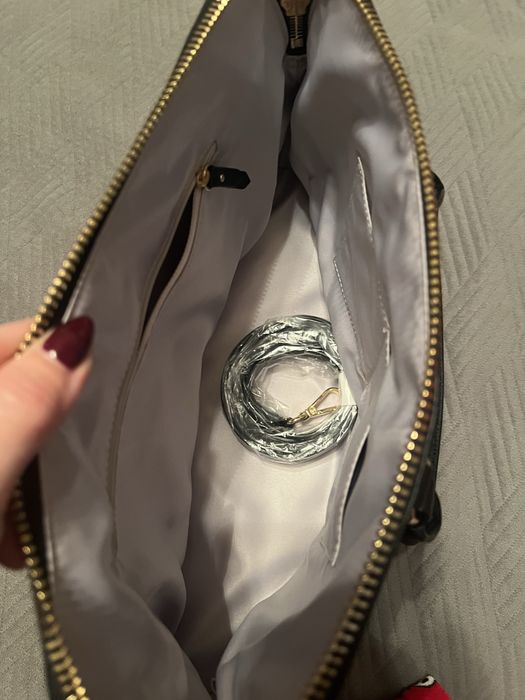 Дамска чанта от Victoria’s Sicret