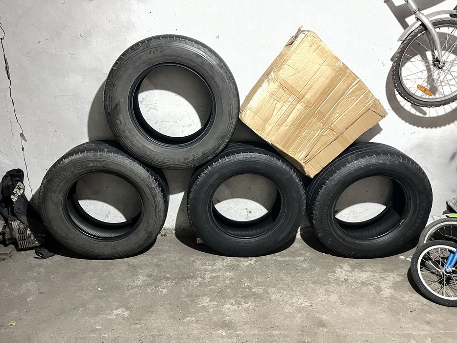 Шины Bridgestone 285/60/18