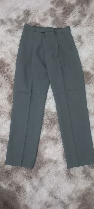 Продаётся костюм.