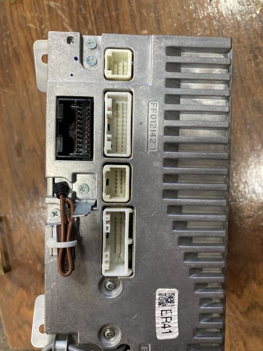 Subaru legacy 2011г оригинално Сд радио