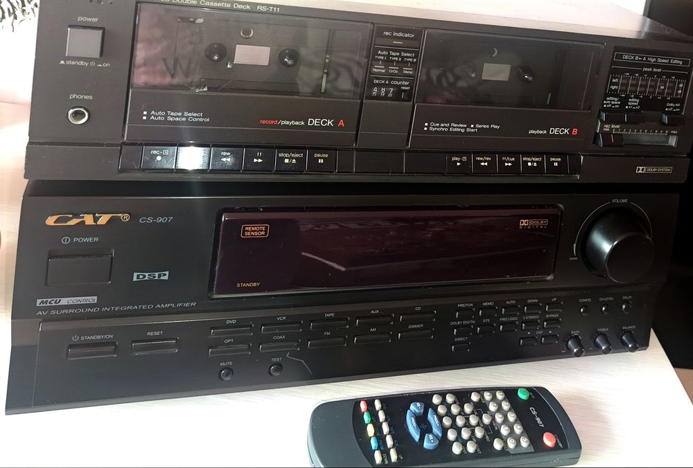 Amplituner Cat cu subwofer și 4 sateliți Teac