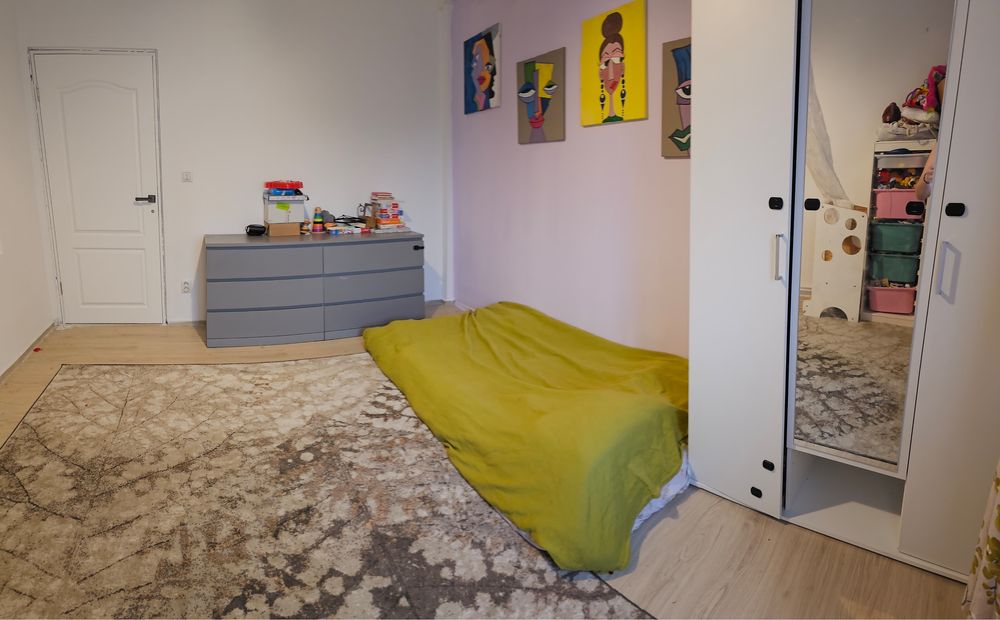 Direct proprietar! Apartament 3 camera in vila la curte