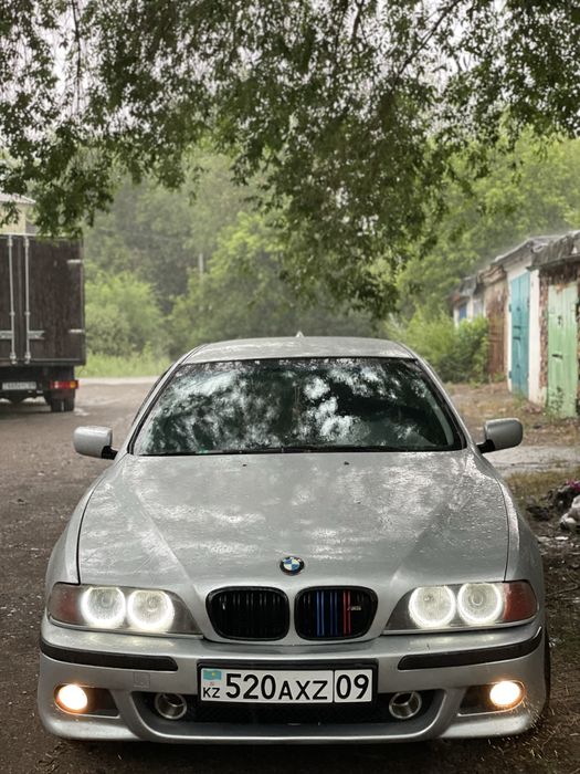 Бмв е39 1996года