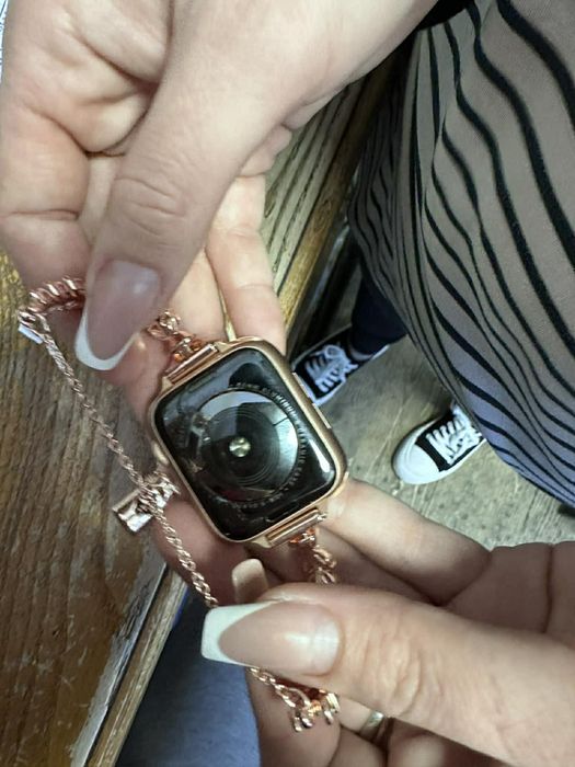 Apple watch generatia 5