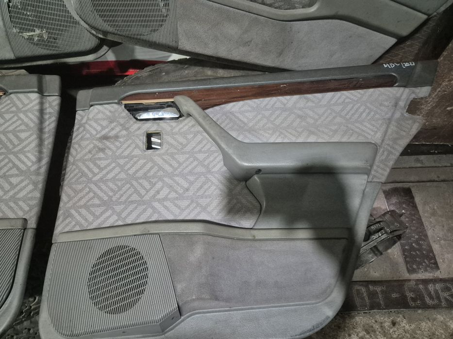 Дверные обшивки Мерседес С202