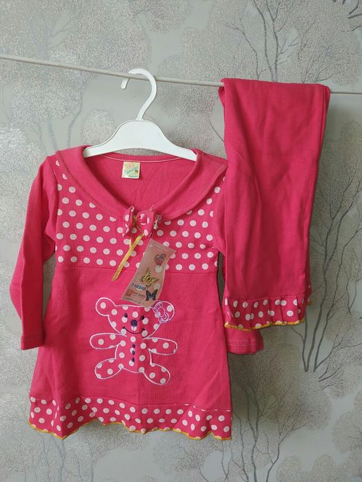 Маленьким модницам платья