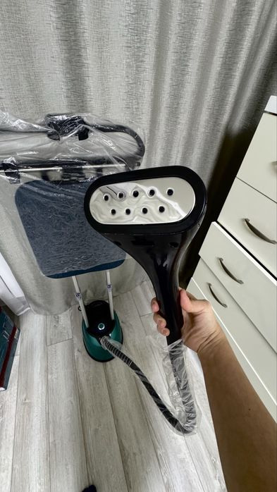 Продаю отпариватель для одежды