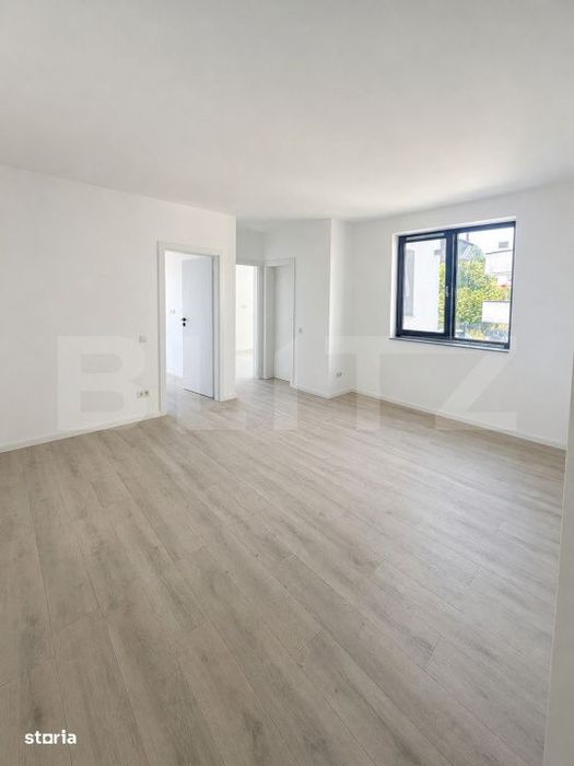 Apartament 3 camere + balcon, etaj 1 — fotografia 1