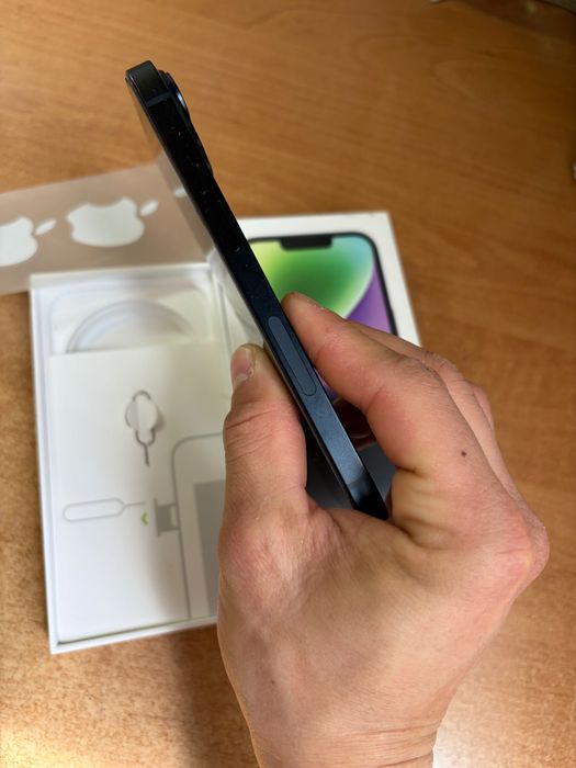 Продам iPhone 14 в очень хорошем состоянии
