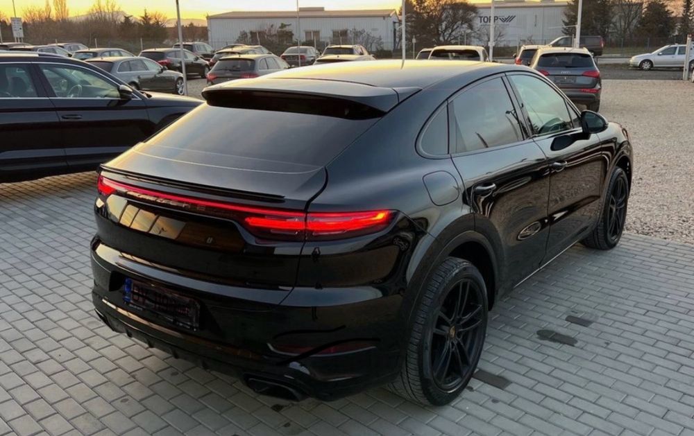 Porsche cayenne coupe
