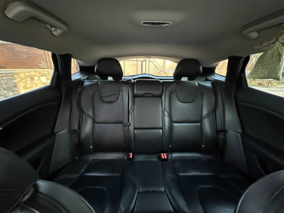 Volvo V40 Cutie Manuală 2014 Diesel