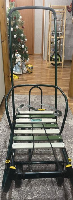 Продам санки на колесах