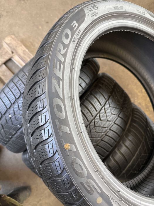 4x Anvelope iarna 225/45 R18 runflat - Pirelli Sotto Zero 3 Winter RSC